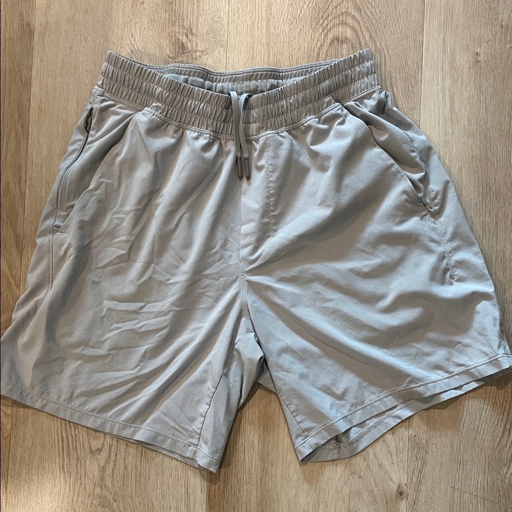 lululemon athletica Men's Light Gray Athletic Shorts